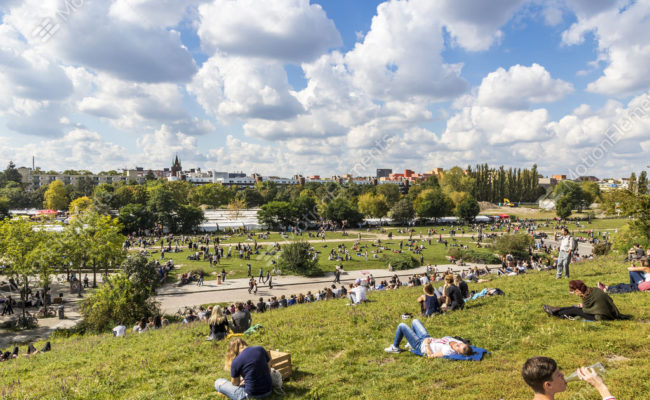 Berlin park By katatonia82/ Motionelements