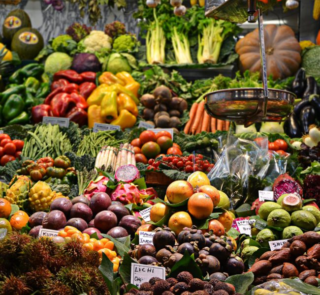 ja-ma--gOUx23DNks-unsplash (1) La Boqueria Market barcelona