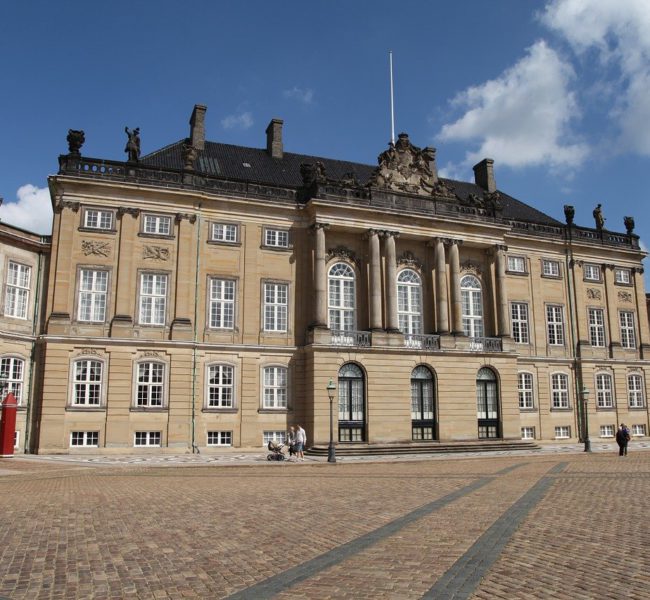 amalienborg-palace amalienborg-palace