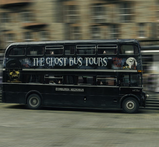 Ghost Bus Tour Edinburgh By David Drummond/Pixabay