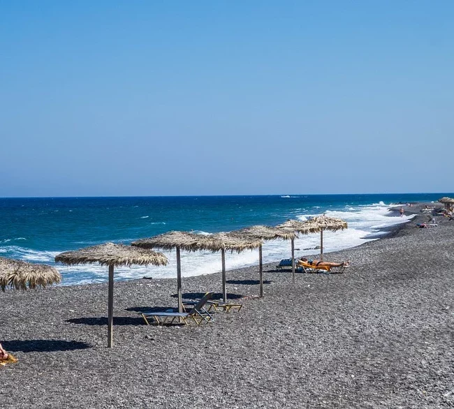 Kamari Beach Santorini By Michelle Raponi/Pixabay